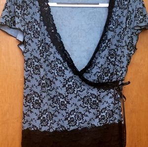 Studio 1940 Ladies Floral Print Lace Blouse.